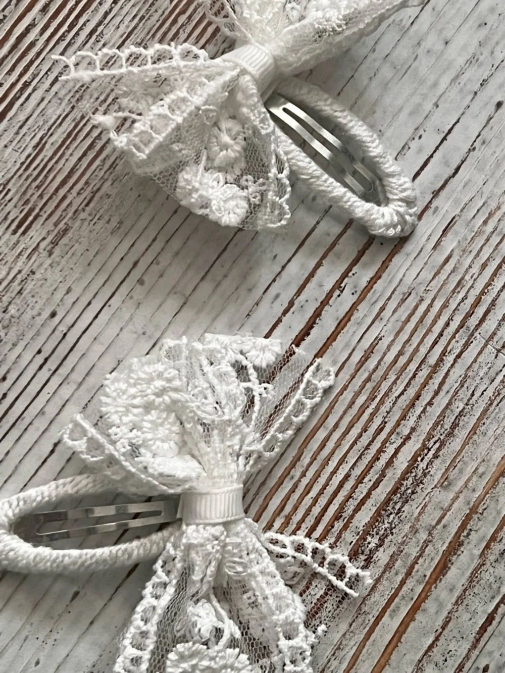 White Lace Bow Hair Clips for Kids - Charming Accessory